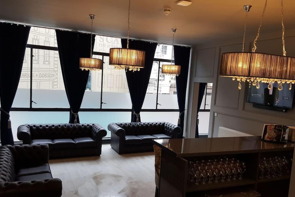 Apartment The V.i.p - Sleeps 24! For Large Groups