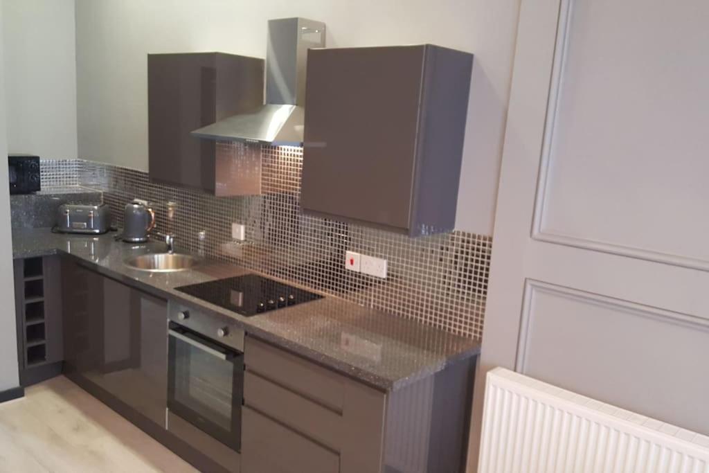 The V.i.p - Sleeps 24! For Large Groups Apartment